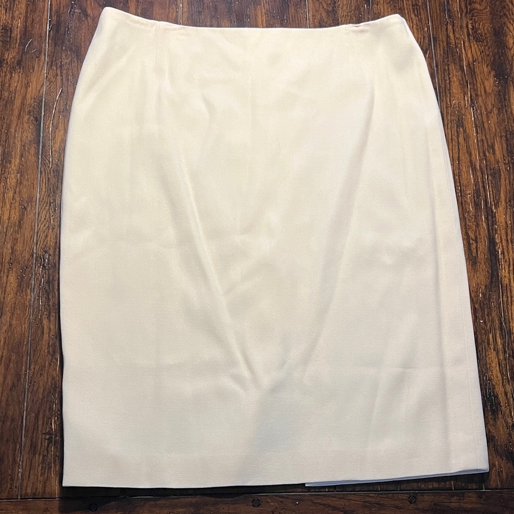 Escada Cream/Off White Wool Blend Pencil Skirt